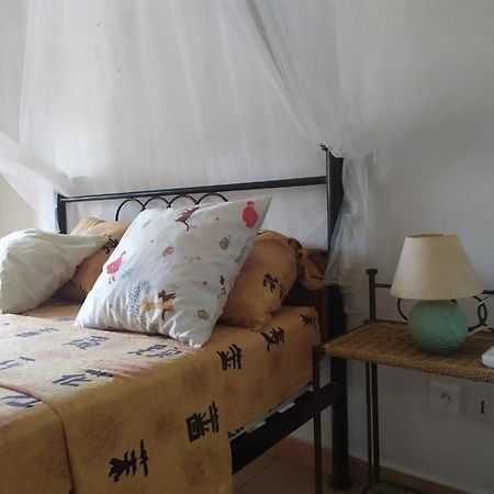 Charmant Appartement En Bord De Mer Avec Piscine グルベイル エクステリア 写真